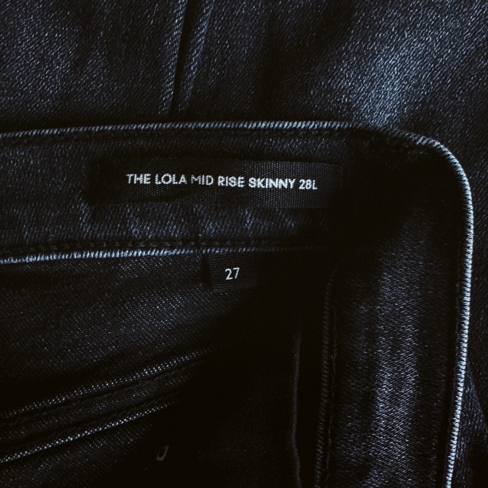 Aritzia Denim Forum Black Mid Rise Lola Skinny Jean - Size 27 - Picture 6 of 8